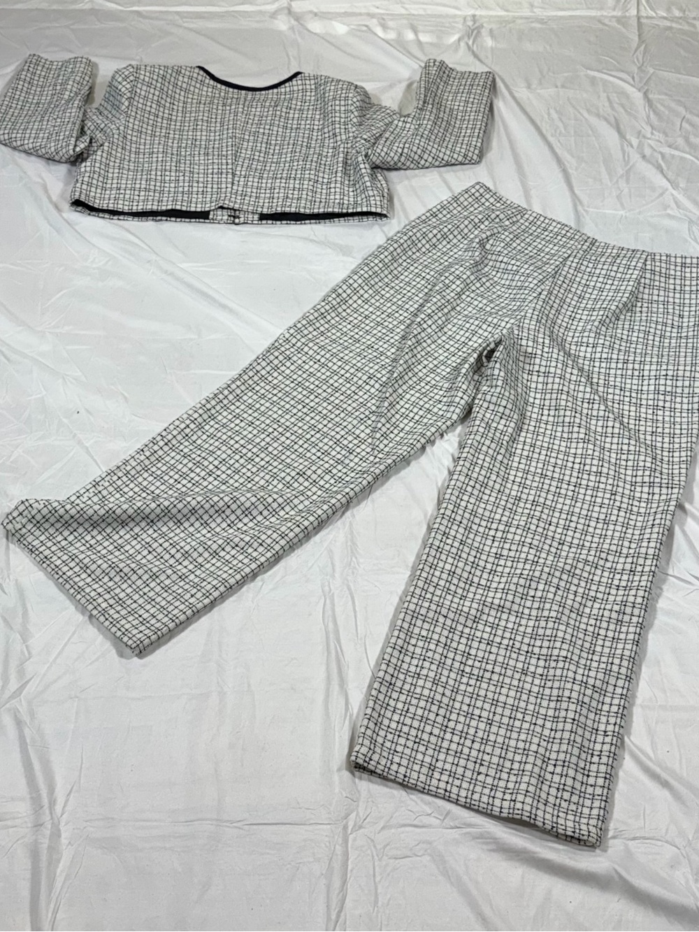 Fashion Nova Tara Tweed Pantsuit Set NWT 2X Cropped Jacket Wide Leg Pants O75 - Picture 2 of 14